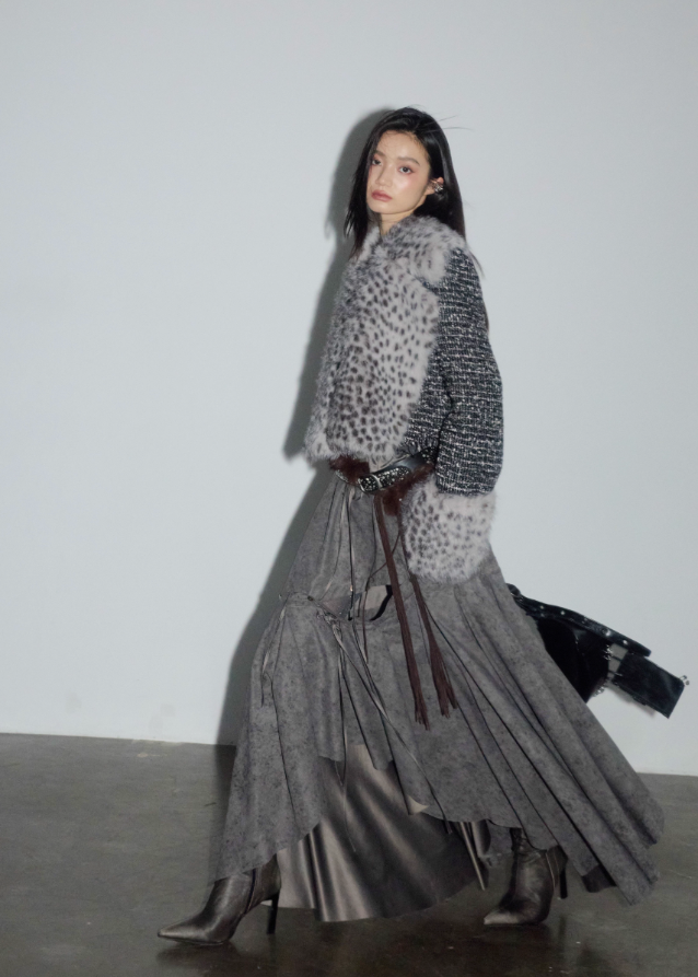 korean faux fur jacket, leopard print fur jacket, detachable fur collar jacket, hybrid knit fur jacket, nomadic style outerwear, jnylon fur jacket, urban tribal jacket women, deconstructed faux fur coat, edgy korean streetwear jacket, winter leopard jacket women, patchwork fur jacket, avant garde outerwear women, wild girl faux fur jacket
