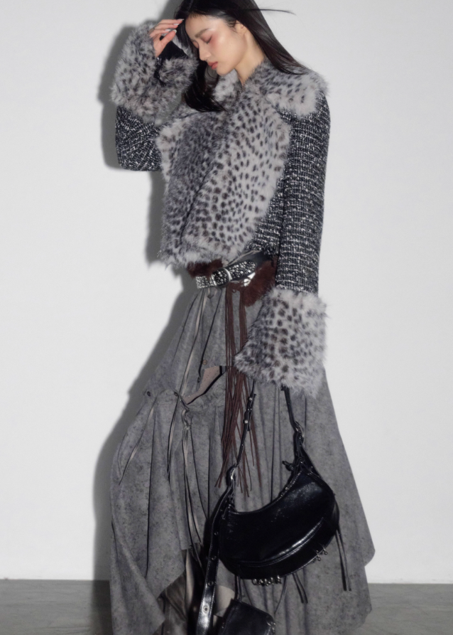 korean faux fur jacket, leopard print fur jacket, detachable fur collar jacket, hybrid knit fur jacket, nomadic style outerwear, jnylon fur jacket, urban tribal jacket women, deconstructed faux fur coat, edgy korean streetwear jacket, winter leopard jacket women, patchwork fur jacket, avant garde outerwear women, wild girl faux fur jacket
