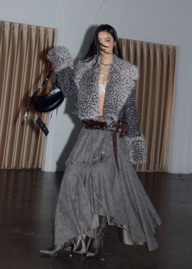 korean faux fur jacket, leopard print fur jacket, detachable fur collar jacket, hybrid knit fur jacket, nomadic style outerwear, jnylon fur jacket, urban tribal jacket women, deconstructed faux fur coat, edgy korean streetwear jacket, winter leopard jacket women, patchwork fur jacket, avant garde outerwear women, wild girl faux fur jacket
