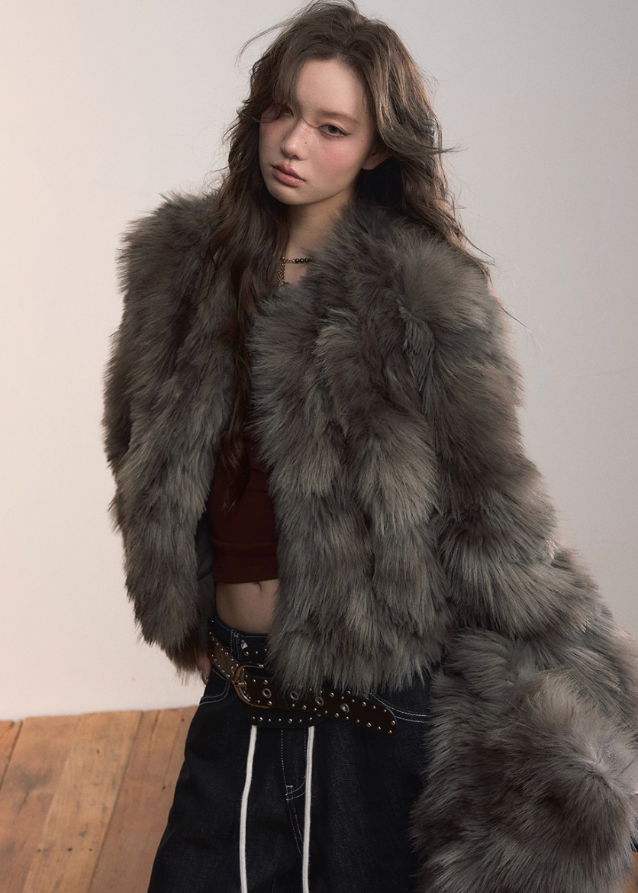 VIAPITTI faux fur jacket, PU leather short coat, heavy industry streetwear, autumn winter fur jacket, edgy Korean fashion, eco fur street coat, grunge faux fur coat, rugged winter jacket women, K-fashion 2025, industrial street style, warm faux fur top, modern urban outerwear
