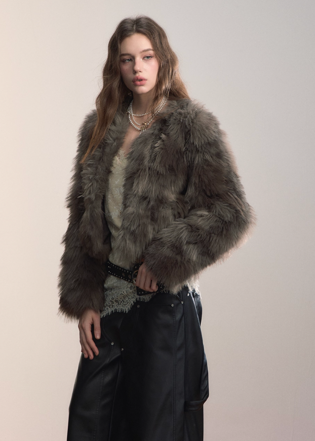 VIAPITTI faux fur jacket, PU leather short coat, heavy industry streetwear, autumn winter fur jacket, edgy Korean fashion, eco fur street coat, grunge faux fur coat, rugged winter jacket women, K-fashion 2025, industrial street style, warm faux fur top, modern urban outerwear
