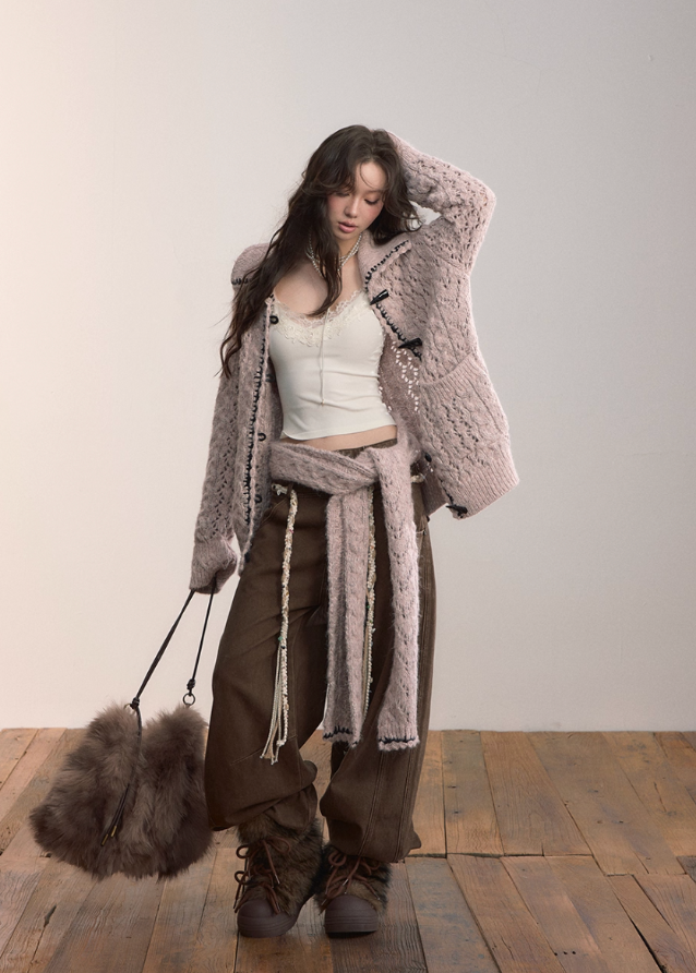 VIAPITTI knit coat, horn buckle sweater jacket, oversized winter knit, industrial streetwear women, fall winter lazy style top, heavy knit lapel coat, toggle knit jacket, rugged textured sweater, K-fashion 2025, urban street knitwear, warm loose knit coat, soft grunge knit jacket
