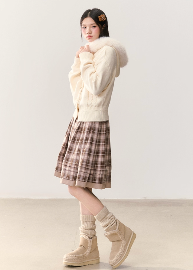 umoumo cardigan, fur collar cardigan, hooded knit sweater, Korean feminine style knit, soft girl cardigan, fluffy collar sweater, winter warm cardigan, cable knit fur trim, cute Korean cardigan, aesthetic winter outfit, cozy knitwear women, warm hooded sweater, Korean fashion cardigan, faux fur hood knit, winter Korean style top
