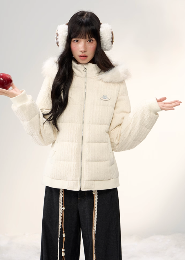 down jacket women, fur collar down jacket, Korean style puffer coat, winter warm hooded jacket, cable knit patchwork coat, soft wool puffer, feminine winter jacket, cute Korean jacket, fluffy hooded down coat, umoumo jacket, winter outerwear women, white down jacket, soft girl winter coat, warm puffer jacket women