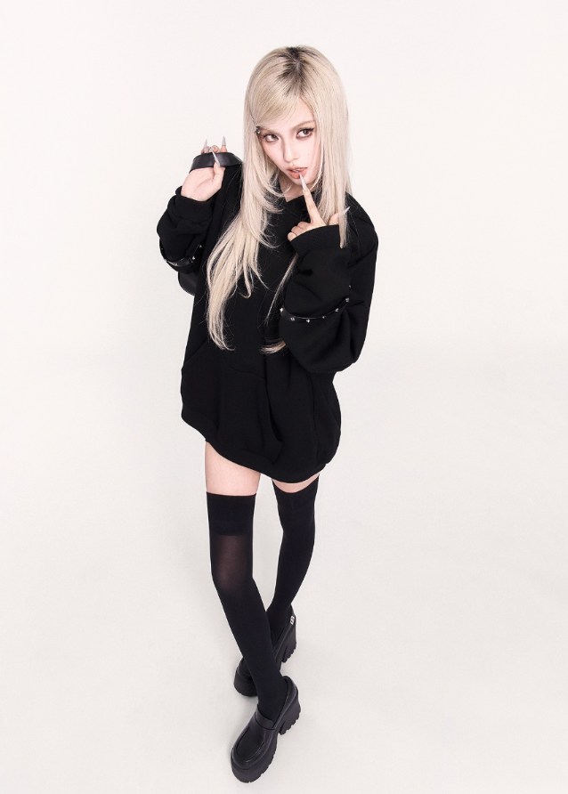 black cat ear hoodie, gothic cat hoodie, VOCK dark streetwear, oversized plush hooded sweatshirt, punk kawaii cat ear top, oversized black hoodie girl, dark cute street style, goth plush hoodie, edgy oversized sweatshirt, cat ear streetcore hoodie, VOCK aesthetic clothing, unisex gothic hoodie, Japanese dark cute fashion, black lazy hoodie, gothic girl oversized top, punk cat ear fashion, warm plush black hoodie, darkwear hoodie girl