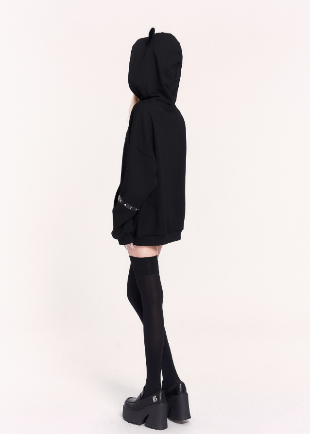 black cat ear hoodie, gothic cat hoodie, VOCK dark streetwear, oversized plush hooded sweatshirt, punk kawaii cat ear top, oversized black hoodie girl, dark cute street style, goth plush hoodie, edgy oversized sweatshirt, cat ear streetcore hoodie, VOCK aesthetic clothing, unisex gothic hoodie, Japanese dark cute fashion, black lazy hoodie, gothic girl oversized top, punk cat ear fashion, warm plush black hoodie, darkwear hoodie girl