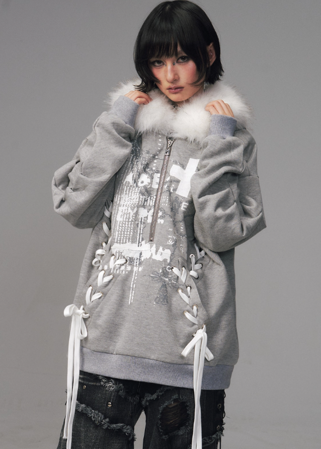 faux fur collar hoodie, detachable fur hood sweatshirt, lace-up streetwear hoodie, punk graphic hoodie, distressed print hoodie, winter oversized fleece jacket, edgy asian street style hoodie, grunge lace-up sweatshirt, FRAGILEHEART hoodie, women’s fur trim sweatshirt, urban punk winter top, grey graphic hoodie women, y2k fur hood jacket