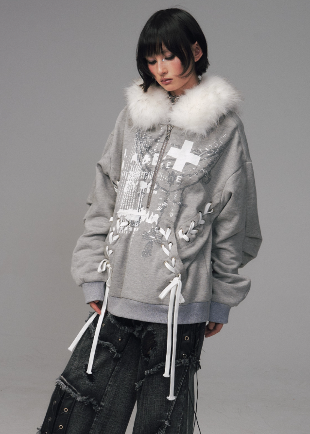 faux fur collar hoodie, detachable fur hood sweatshirt, lace-up streetwear hoodie, punk graphic hoodie, distressed print hoodie, winter oversized fleece jacket, edgy asian street style hoodie, grunge lace-up sweatshirt, FRAGILEHEART hoodie, women’s fur trim sweatshirt, urban punk winter top, grey graphic hoodie women, y2k fur hood jacket