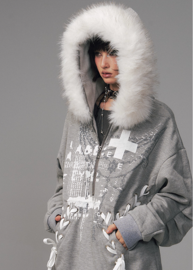 faux fur collar hoodie, detachable fur hood sweatshirt, lace-up streetwear hoodie, punk graphic hoodie, distressed print hoodie, winter oversized fleece jacket, edgy asian street style hoodie, grunge lace-up sweatshirt, FRAGILEHEART hoodie, women’s fur trim sweatshirt, urban punk winter top, grey graphic hoodie women, y2k fur hood jacket