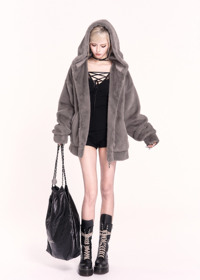 dark lace-up top, fleece inner base shirt, VOCK winter hot girl top, faux two-piece slim top, gothic thermal top, slimming winter innerwear, lace-up black long sleeve, dark femme street core, gothic winter base layer, edgy lace-up bottoming top, punk slim fit fleece top, VOCK aesthetic clothing, autumn winter darkwear, bodycon thermal inner top, gothic contour top, winter punk fashion top