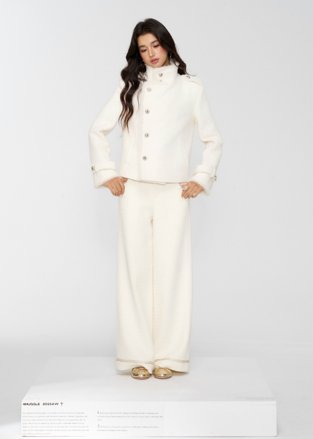 white wool jacket, draped scarf collar coat, 4muggle stylish winter coat, cropped woolen jacket women, elegant white winter top, luxury chic outerwear, autumn winter wool coat, pure white fashion coat, modern scarf neck jacket, classy winter city girl look, refined wool jacket woman, stylish winter outfit, warm chic cropped coat