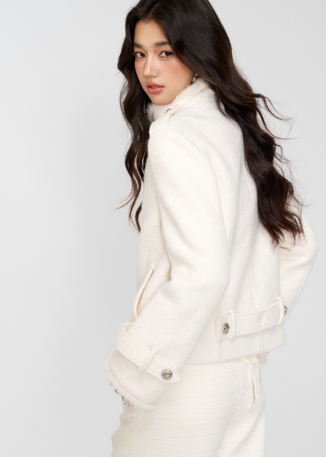 white wool jacket, draped scarf collar coat, 4muggle stylish winter coat, cropped woolen jacket women, elegant white winter top, luxury chic outerwear, autumn winter wool coat, pure white fashion coat, modern scarf neck jacket, classy winter city girl look, refined wool jacket woman, stylish winter outfit, warm chic cropped coat