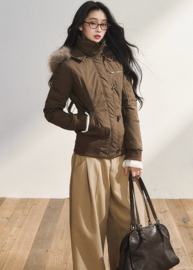 7Shiftin trousers, khaki wide leg pants, Korean loose drape slacks, straight leg suit pants, low-rise tailored trousers, relaxed chic style pants, neutral tone casual pants, modern Korean fashion bottom, wide leg city pants women, stylish draped slacks, senior suit trousers, everyday Korean chic outfit
