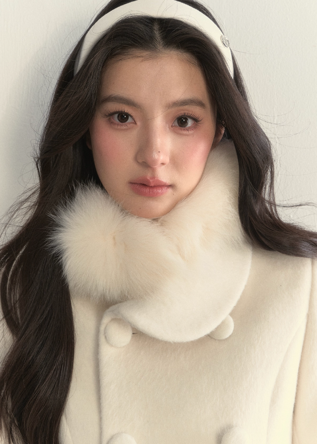 SunsetPark winter coat, double breasted wool coat, vintage lady coat, soft belted mid-length coat, furry collar winter jacket, elegant Korean winter outfit, feminine warm wool coat, cozy romantic winter style, ivory vintage coat, black vintage winter coat, soft lady coat, dreamy winter fashion, gentle warm belted coat, retro princess coat, AW Korean chic coat