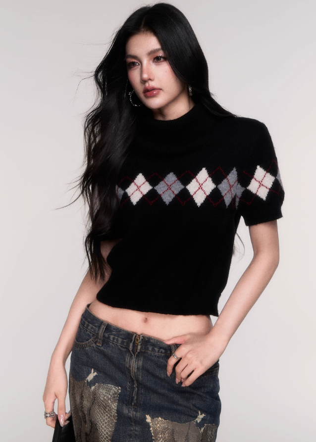 LuluSwings argyle knit top, cropped high neck sweater, preppy chic knitwear, trendy argyle short sleeve, Korean stylish knit top, modern preppy crop shirt, rhombus pattern knit, trendy nerd style top, black argyle cropped knit, city girl knitwear, AW casual chic tops, stylish Korean winter layering top