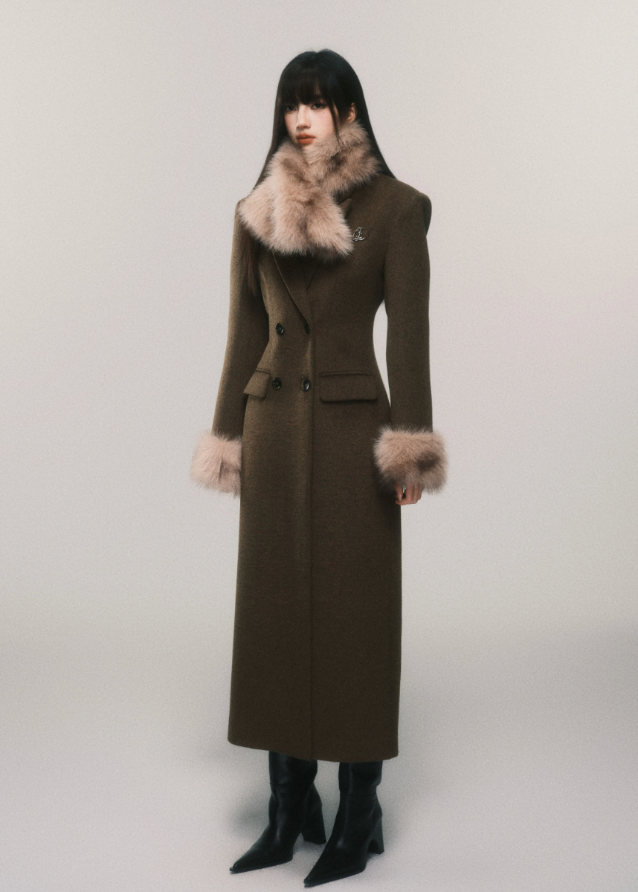 LuluSwings tweed coat, hourglass waist long coat, fur collar tweed jacket, detachable scarf coat, retro elegant wool coat, Korean stylish winter outerwear, luxury city girl coat, sculpted waist tweed coat, brown fur trim long coat, high fashion winter jacket, AW stylish coat women, chic fur cuff coat