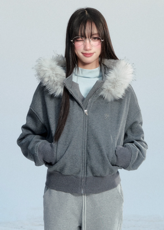 Fragile Heart fur collar hoodie, fluffy trim jacket, soft feminine winter hoodie, Korean girly zip-up coat, short cozy winter jacket, big fur collar sweatshirt, romantic warm hoodie, grey fluffy collar jacket, cute Korean outerwear, AW soft girl jackets, feminine winter hoodie coat