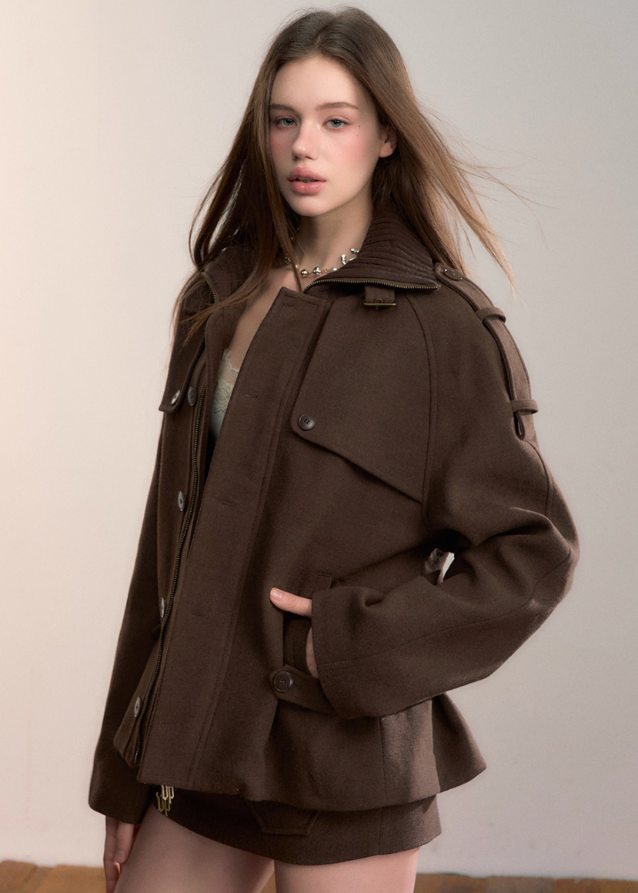 VIA PITTI jacket, heavy industry wool coat, Y2K short jacket, patchwork wool bomber, women’s winter cargo jacket, high collar wool top, streetwear wool coat, oversized wool jacket, autumn winter street style, VIA PITTI outerwear, Korean street wool jacket