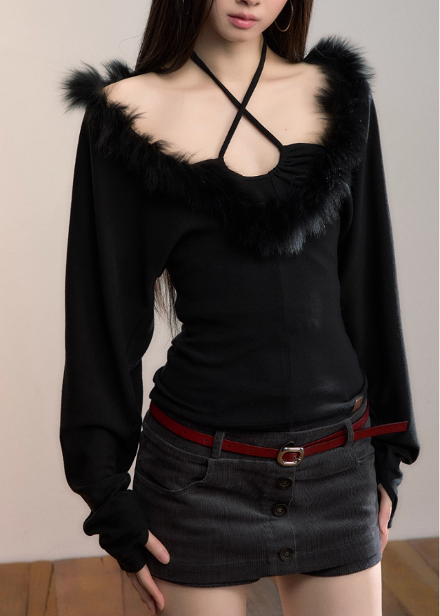 VIA PITTI knit top, faux fox fur halter top, Y2K fur trim top, cross-strap knitwear, winter sexy knit top, fur patchwork sweater, women’s halter long sleeve top, Korean Y2K knitwear, VIA PITTI autumn winter top, slim fit halter knit top, trendy fur trim shirt