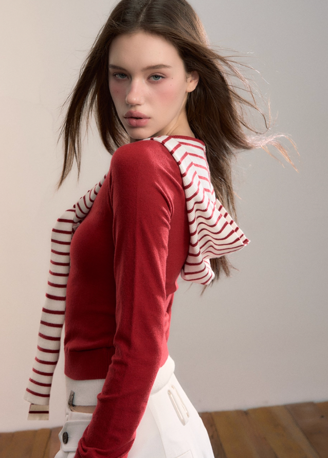 VIA PITTI knit top, fake two knitwear, contrast strap knit top, scarf illusion top, Y2K long sleeve knit shirt, autumn winter slim knit top, Korean street style knitwear, VIA PITTI inner T-shirt, layered look knit top, trendy contrast knitwear for women