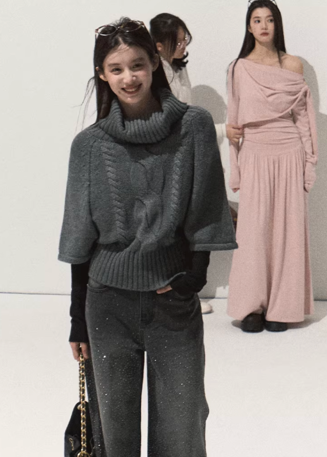 OAKMOO jeans, rhinestone jeans women, vintage washed denim, Korean street style pants, wide-leg straight jeans, sparkly rhinestone denim, winter streetwear outfit, loose casual denim pants, trendy crystal jeans