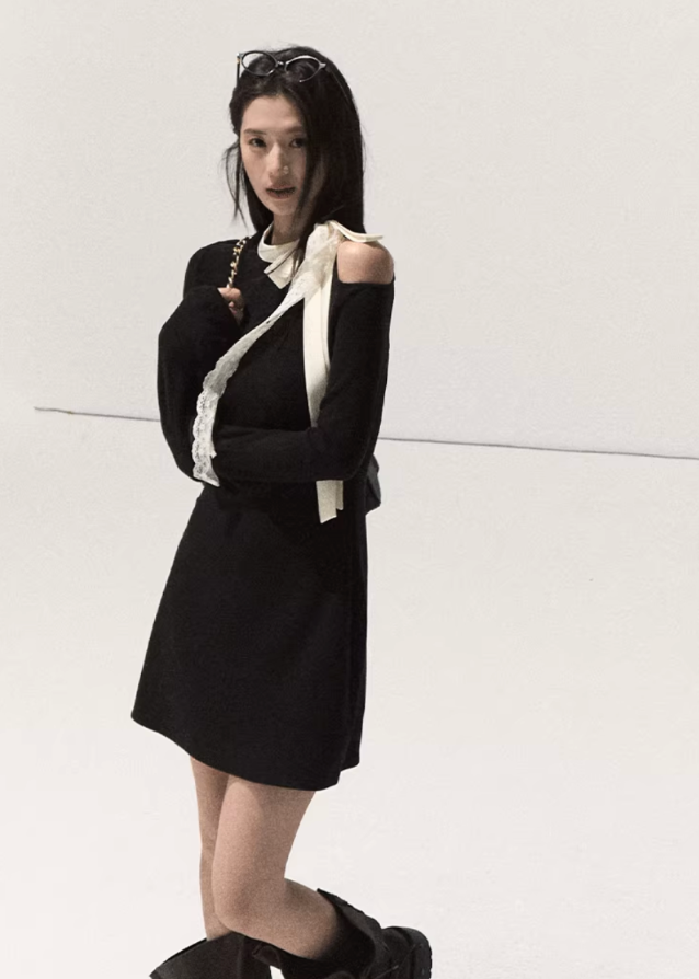 OAKMOO dress, black lace bow dress, lyocell slim dress, fall winter knit dress, Korean street style dress, long sleeve slim dress, ribbon detail dress, feminine black dress, lace-tie dress women, minimalist dark dress