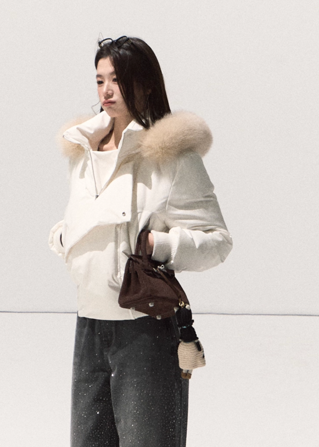 OAKMOO down jacket, white fox fur down jacket, 95 white duck down coat, winter short down parka, fox trim hooded jacket, Korean designer down jacket, warm winter coat women, sculptural down jacket, luxury fox fur collar coat