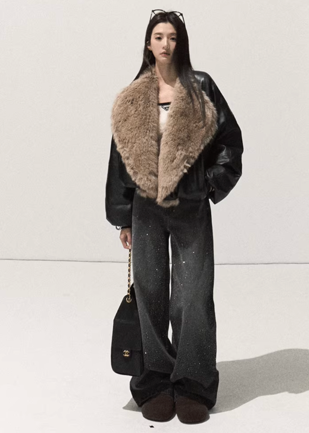 OAKMOO wool knit top, slim winter base layer, soft skin-friendly long sleeve, minimalist knit shirt women, Korean designer knitwear, warm wool top, sculptural slim tee, autumn winter layering top, ivory contrast trim knit