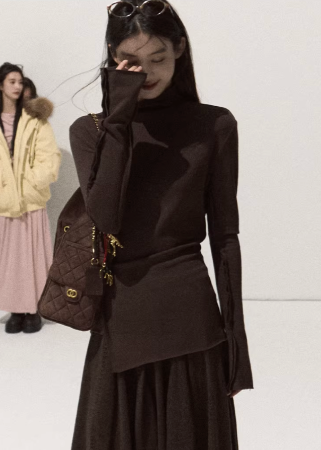 OAKMOO knit top, semi-turtleneck knit, winter slim base layer, brushed soft knitwear, high stretch contour top, Korean designer knit, asymmetric silhouette knit, fall winter layering top, sculpted knit shirt, minimal luxury knitwear