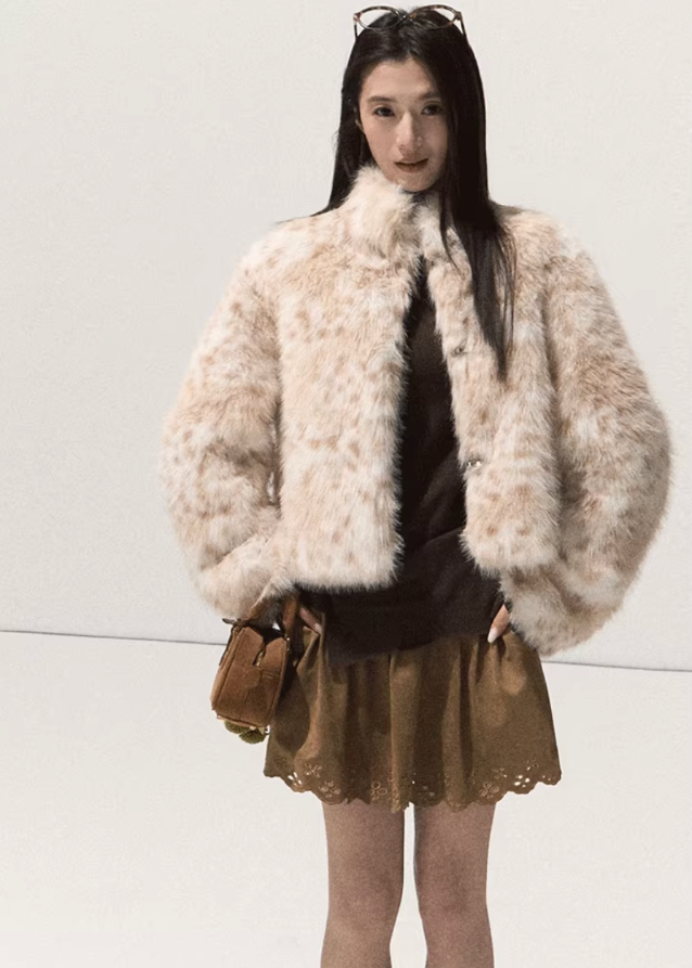 OAKMOO knit top, semi-turtleneck knit, winter slim base layer, brushed soft knitwear, high stretch contour top, Korean designer knit, asymmetric silhouette knit, fall winter layering top, sculpted knit shirt, minimal luxury knitwear