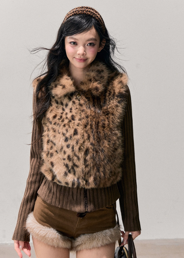 AOMALM winter top, faux fur knit jacket, Korean style winter outfit, eco fur pullover, soft fur sweater women, layered knit jacket, winter feminine top, warm winter knitwear, fake two piece top, Korean fashion 2025, cozy winter tops, plush faux fur jacket women, ribbed knit winter top, stylish warm tops for women, feminine winter clothing, A-line winter outfits, cute Korean winter look, soft landing jacket AOMALM, winter warm aesthetic top