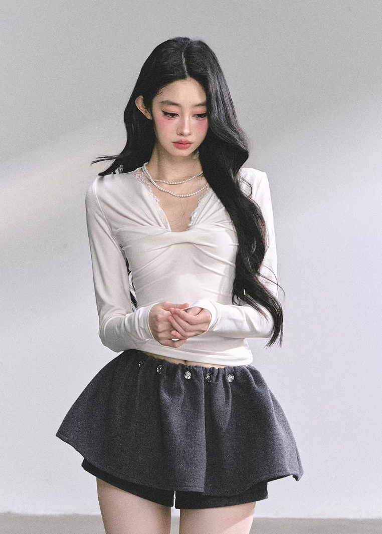 AOMALM lace top, long sleeve V-neck top women, slimming lace T-shirt, Korean feminine top, hot girl long sleeve top, autumn slim fit top, lace detail shirt women, soft stretch long sleeve, elegant V-neck top, Korean aesthetic clothing, fitted women’s top, lightweight fall top, feminine lace blouse, layering long sleeve top