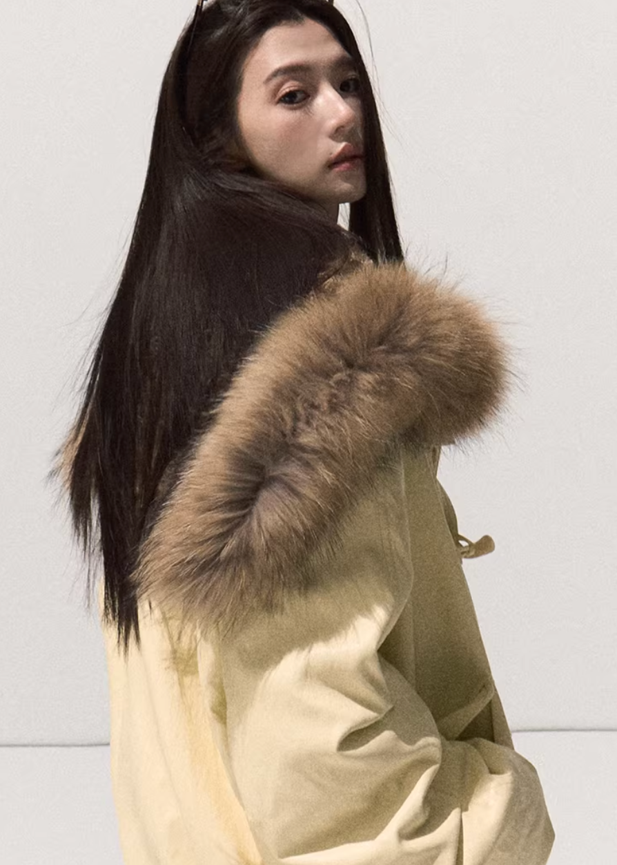 OAKMOO down parka, raccoon fur collar jacket, white duck down parka women, Korean winter parka, luxury fur down coat, detachable fur hood jacket, premium winter outerwear women, Finnish fur down jacket, warm winter parka women, oversized Korean parka, cold weather down jacket, stylish winter coat women, hooded down parka, snow-ready winter jacket, designer Korean outerwear
