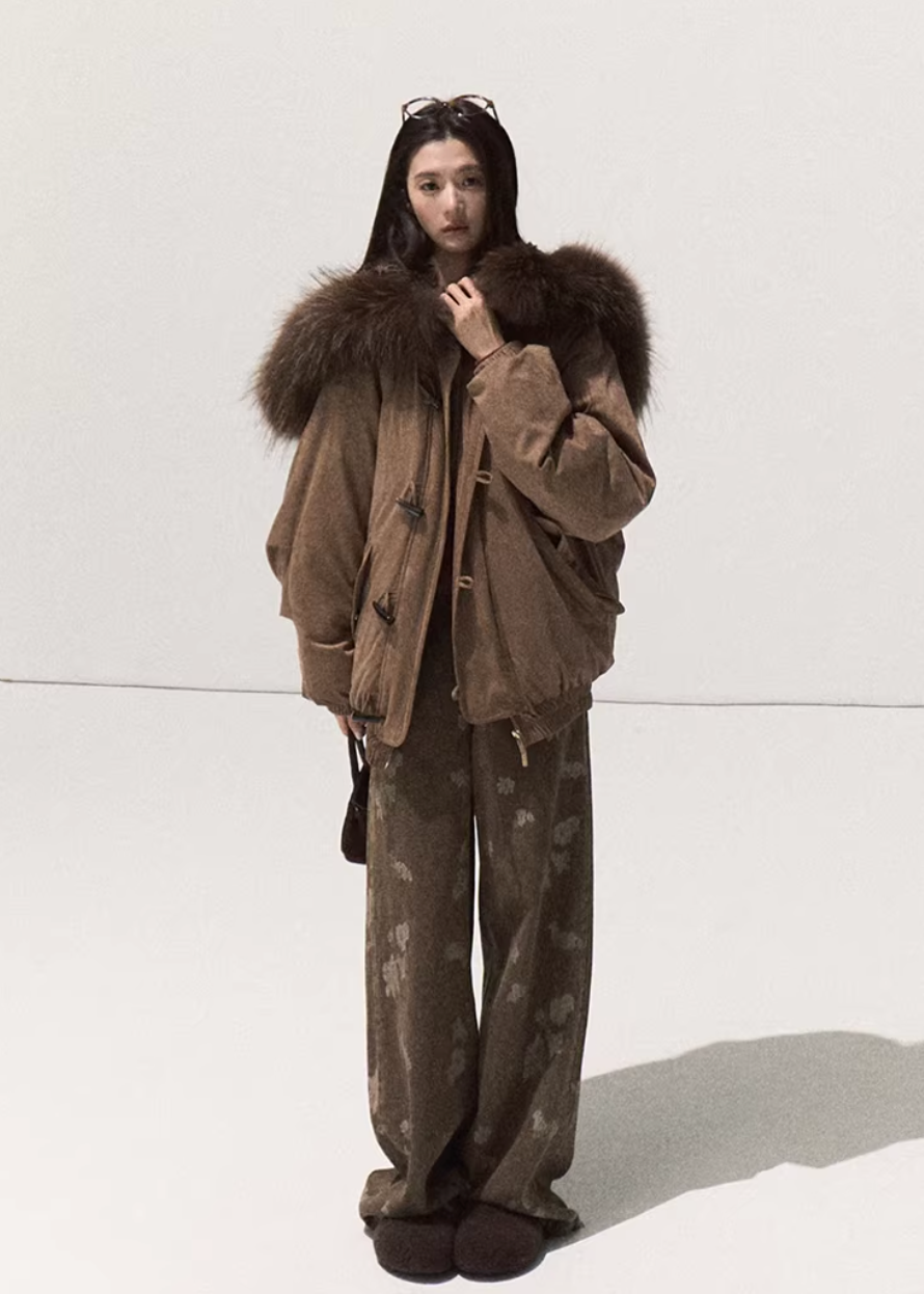 OAKMOO down parka, raccoon fur collar jacket, white duck down parka women, Korean winter parka, luxury fur down coat, detachable fur hood jacket, premium winter outerwear women, Finnish fur down jacket, warm winter parka women, oversized Korean parka, cold weather down jacket, stylish winter coat women, hooded down parka, snow-ready winter jacket, designer Korean outerwear
