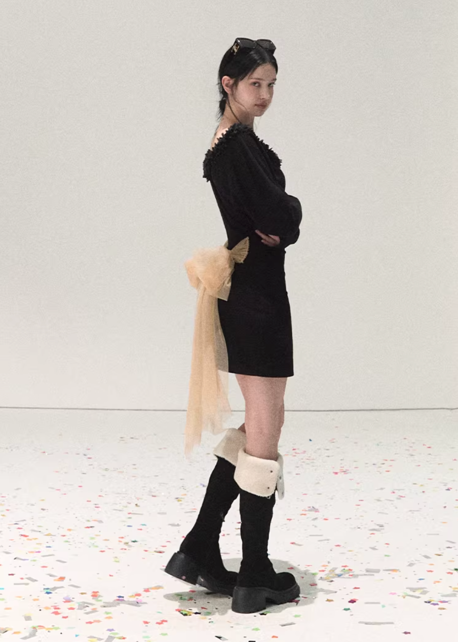 OAKMOO knit dress, Korean winter knit dress, long sleeve knit mini dress, bow back knit dress, Christmas knit dress women, feminine winter dress, slim fit knit dress, Korean stylish dress, warm winter mini dress, soft knit dress women, holiday knit dress, elegant Korean fashion, winter outfit women, cozy knit dress, chic winter dress