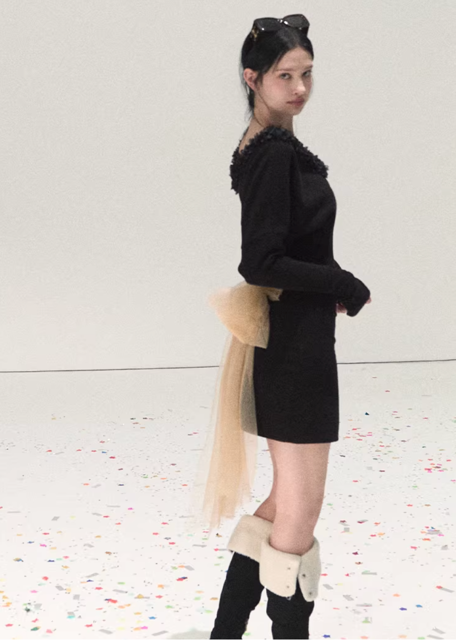 OAKMOO knit dress, Korean winter knit dress, long sleeve knit mini dress, bow back knit dress, Christmas knit dress women, feminine winter dress, slim fit knit dress, Korean stylish dress, warm winter mini dress, soft knit dress women, holiday knit dress, elegant Korean fashion, winter outfit women, cozy knit dress, chic winter dress