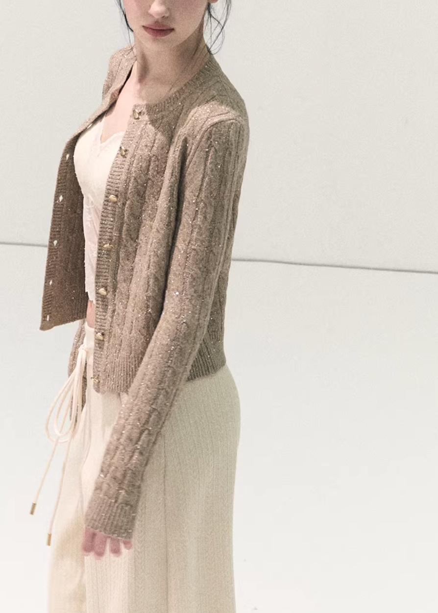 OAKMOO knit cardigan, Korean cable knit cardigan, women’s wool cardigan, filigree knit sweater, slim fit knit cardigan, Korean winter fashion, elegant knitwear women, Christmas knit cardigan, layering cardigan women, soft wool blend sweater, minimalist Korean style, OAKMOO winter cardigan, feminine knit top