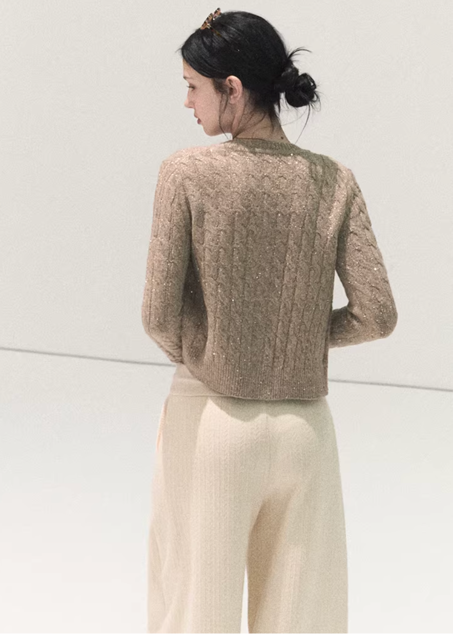 OAKMOO knit cardigan, Korean cable knit cardigan, women’s wool cardigan, filigree knit sweater, slim fit knit cardigan, Korean winter fashion, elegant knitwear women, Christmas knit cardigan, layering cardigan women, soft wool blend sweater, minimalist Korean style, OAKMOO winter cardigan, feminine knit top
