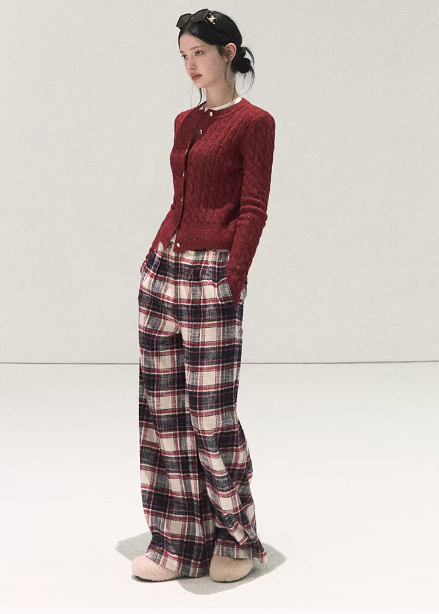 OAKMOO plaid pants, Korean wide-leg pants women, cotton plaid pants winter, lazy style pants women, brushed cotton trousers, Korean casual winter pants, women’s wide-leg plaid pants, elastic waist winter pants, cozy lounge pants women, OAKMOO winter bottoms, Korean fashion casual trousers, relaxed fit plaid pants