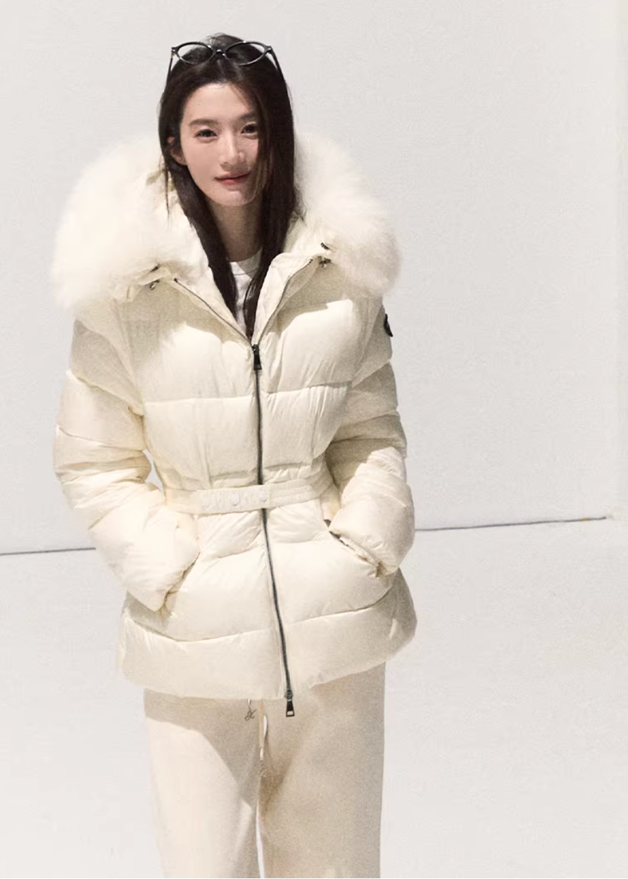 OAKMOO down jacket, white duck down jacket women, Korean luxury down coat, fur collar down jacket, hooded down jacket women, white winter down coat, OAKMOO winter outerwear, imitation fox fur jacket, waist slimming down jacket, elegant Korean winter coat, women’s luxury down jacket