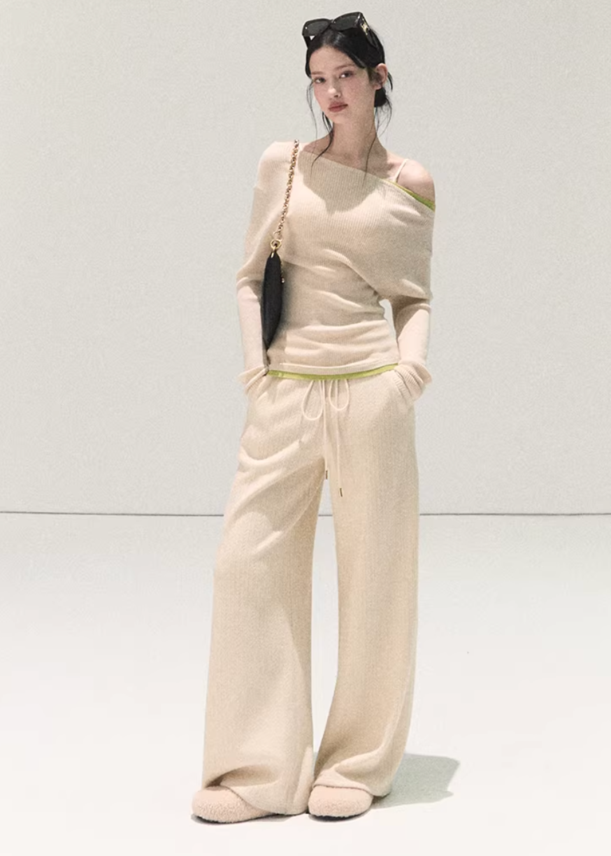 OAKMOO knit top, slanted shoulder top women, asymmetric knit top, Korean winter top, slim fit knit shirt, long sleeve knit top women, OAKMOO winter collection, Christmas knit top, women’s bottoming top, Korean style layering top, off shoulder knit top, winter inner top women