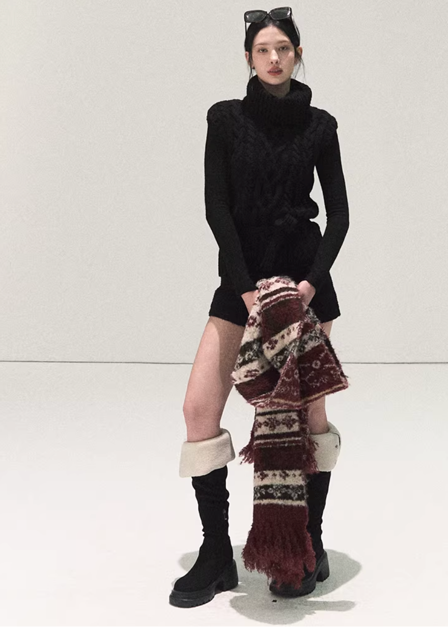OAKMOO knit vest, cable knit sleeveless sweater, wool knit vest women, Korean layered knitwear, high neck cable sweater, winter knit layering top, minimalist wool vest, Korean fashion winter knit, sleeveless cable sweater women, textured wool knit top, OAKMOO winter knit