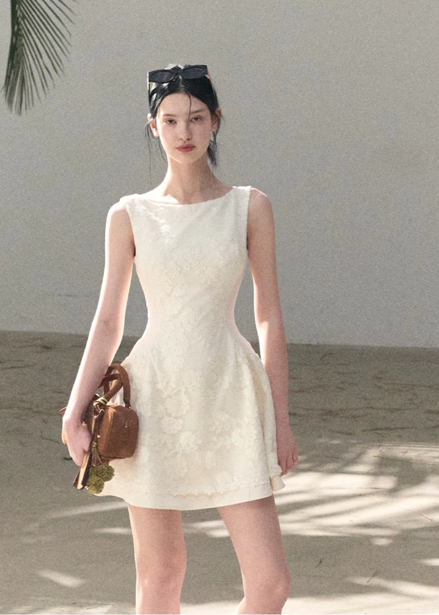 OAKMOO party dress, wool blend mini dress, embossed flower dress, Korean luxury dress, New Year party dress women, rich daughter style dress, elegant A-line dress winter, floral jacquard dress, minimalist party dress, OAKMOO winter dress, refined Korean aesthetic dress