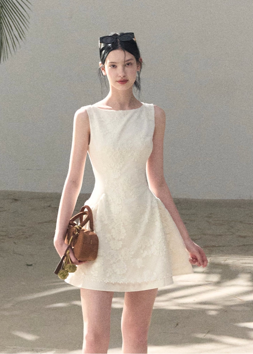 OAKMOO party dress, wool blend mini dress, embossed flower dress, Korean luxury dress, New Year party dress women, rich daughter style dress, elegant A-line dress winter, floral jacquard dress, minimalist party dress, OAKMOO winter dress, refined Korean aesthetic dress