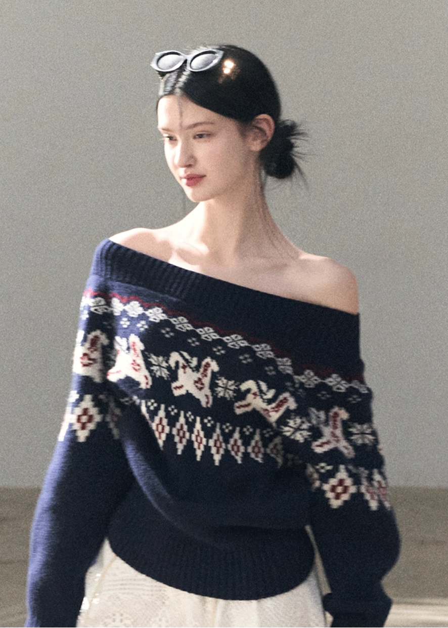 OAKMOO knit sweater, Fair Isle sweater women, Korean wool sweater, off shoulder knit top, winter knit sweater women, gold thread knit, OAKMOO winter top, Korean aesthetic sweater, soft luxury knitwear, Fair Isle pattern sweater, elegant casual winter top
