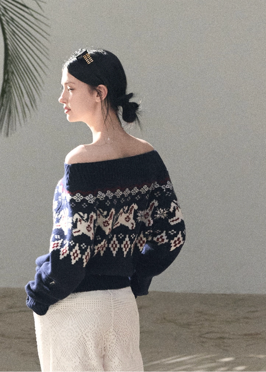 OAKMOO knit sweater, Fair Isle sweater women, Korean wool sweater, off shoulder knit top, winter knit sweater women, gold thread knit, OAKMOO winter top, Korean aesthetic sweater, soft luxury knitwear, Fair Isle pattern sweater, elegant casual winter top