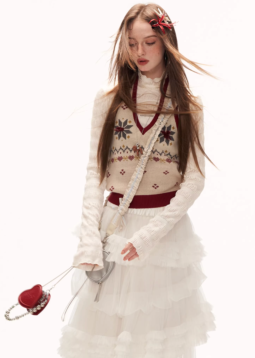 fair isle knit vest women, y2k sweater vest, halter neck knit top, v neck knit vest, street style knitwear women, autumn winter knit vest, retro pattern sweater, layered knit top women, casual street knit vest, trendy y2k top women, fashion knit vest, mamc knit style, cozy streetwear knit, versatile sweater vest, women street fashion top