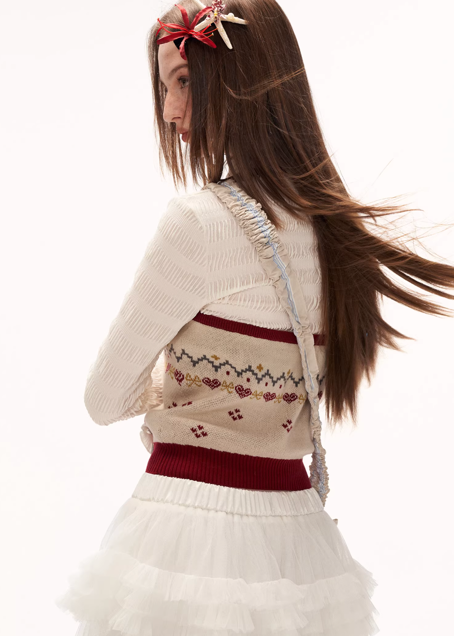 fair isle knit vest women, y2k sweater vest, halter neck knit top, v neck knit vest, street style knitwear women, autumn winter knit vest, retro pattern sweater, layered knit top women, casual street knit vest, trendy y2k top women, fashion knit vest, mamc knit style, cozy streetwear knit, versatile sweater vest, women street fashion top