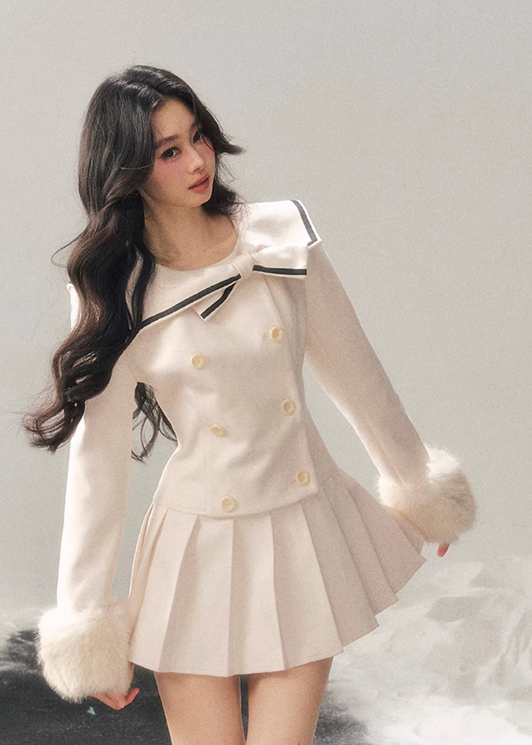 preppy winter dress women, pleated mini dress, slimming women dress, korean minimal dress, elegant short dress women, winter pleated skirt dress, refined women outfit, structured mini dress, feminine daily wear dress, premium women dress, aomalm dress style, classic preppy dress women, modern elegant dress, understated luxury women clothing, winter fashion dress