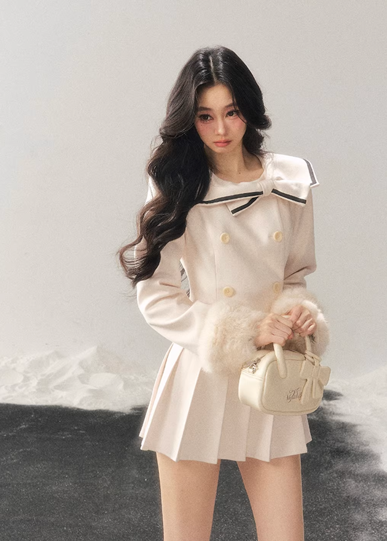 preppy winter dress women, pleated mini dress, slimming women dress, korean minimal dress, elegant short dress women, winter pleated skirt dress, refined women outfit, structured mini dress, feminine daily wear dress, premium women dress, aomalm dress style, classic preppy dress women, modern elegant dress, understated luxury women clothing, winter fashion dress